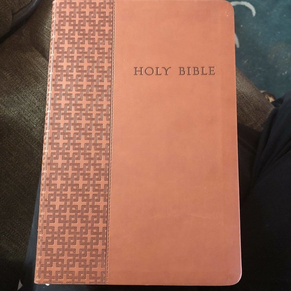 Holy Bible (2012, Imitation Leather, Large Type / large print edition) New - Picture 5 of 5